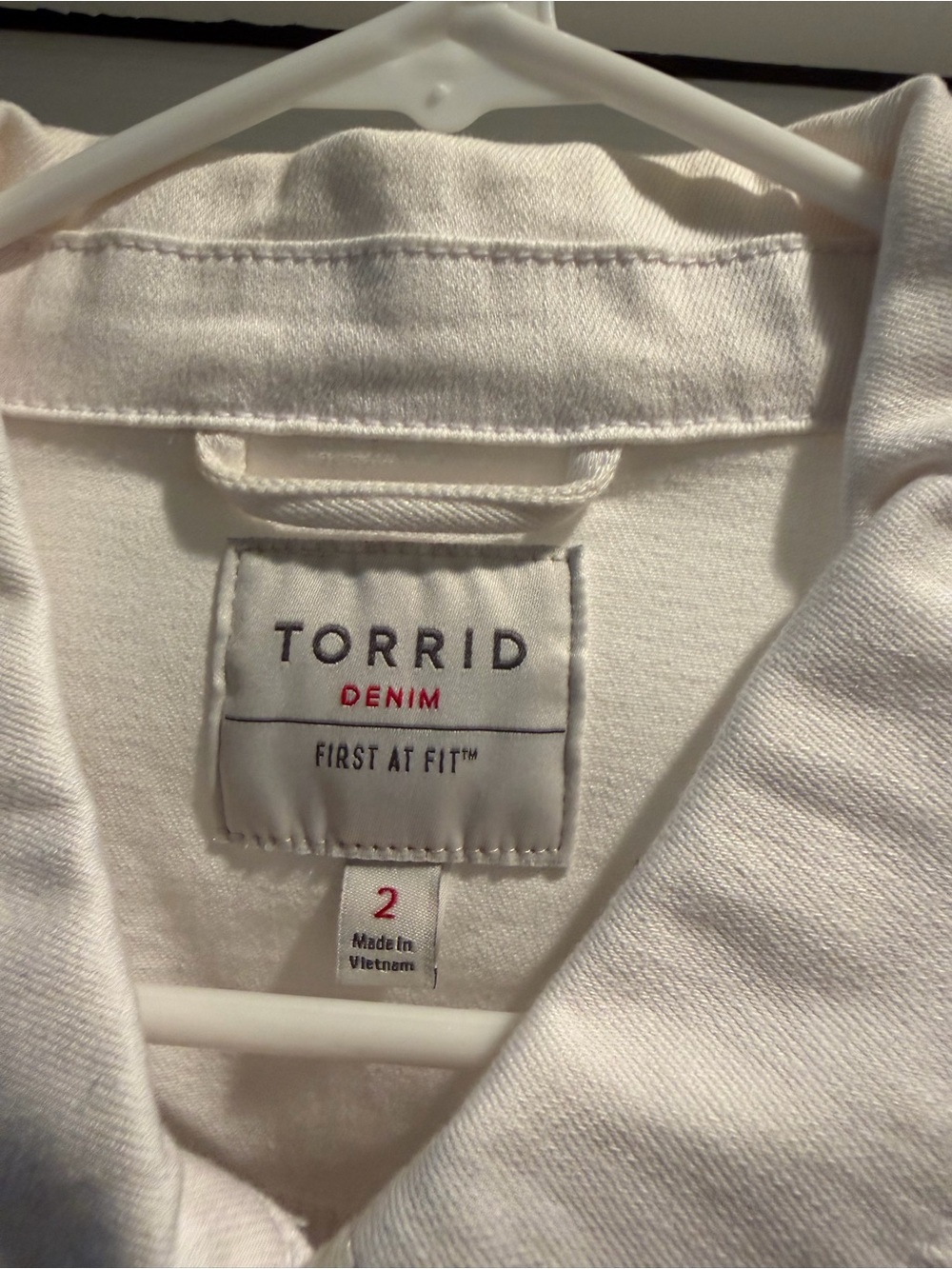 torrid White Button-Down Shirt - Classic Collared Denim Style